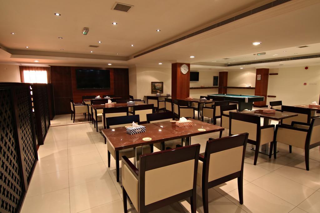 Majan Continental Hotel Muscat Exterior foto