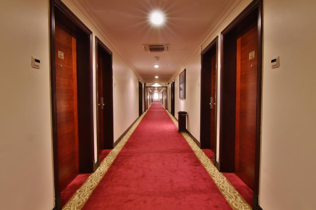 Majan Continental Hotel Muscat Exterior foto