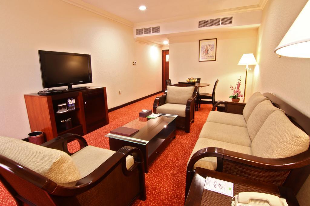 Majan Continental Hotel Muscat Exterior foto