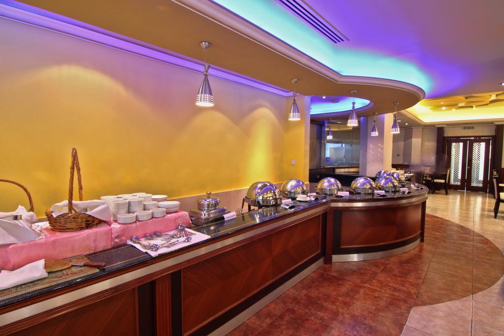 Majan Continental Hotel Muscat Exterior foto