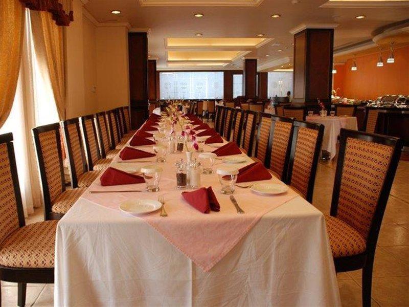 Majan Continental Hotel Muscat Exterior foto