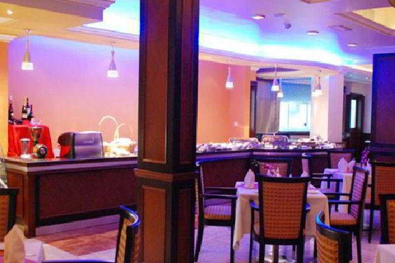 Majan Continental Hotel Muscat Exterior foto